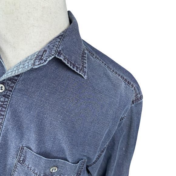 The Territory Ahead Shirt Men’s Medium Tall MT Blue Chambray Denim Button-Up - Picture 3 of 9